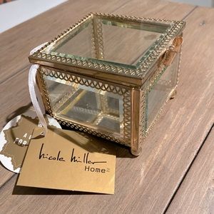 NWT Nicole Miller Jewelry Box